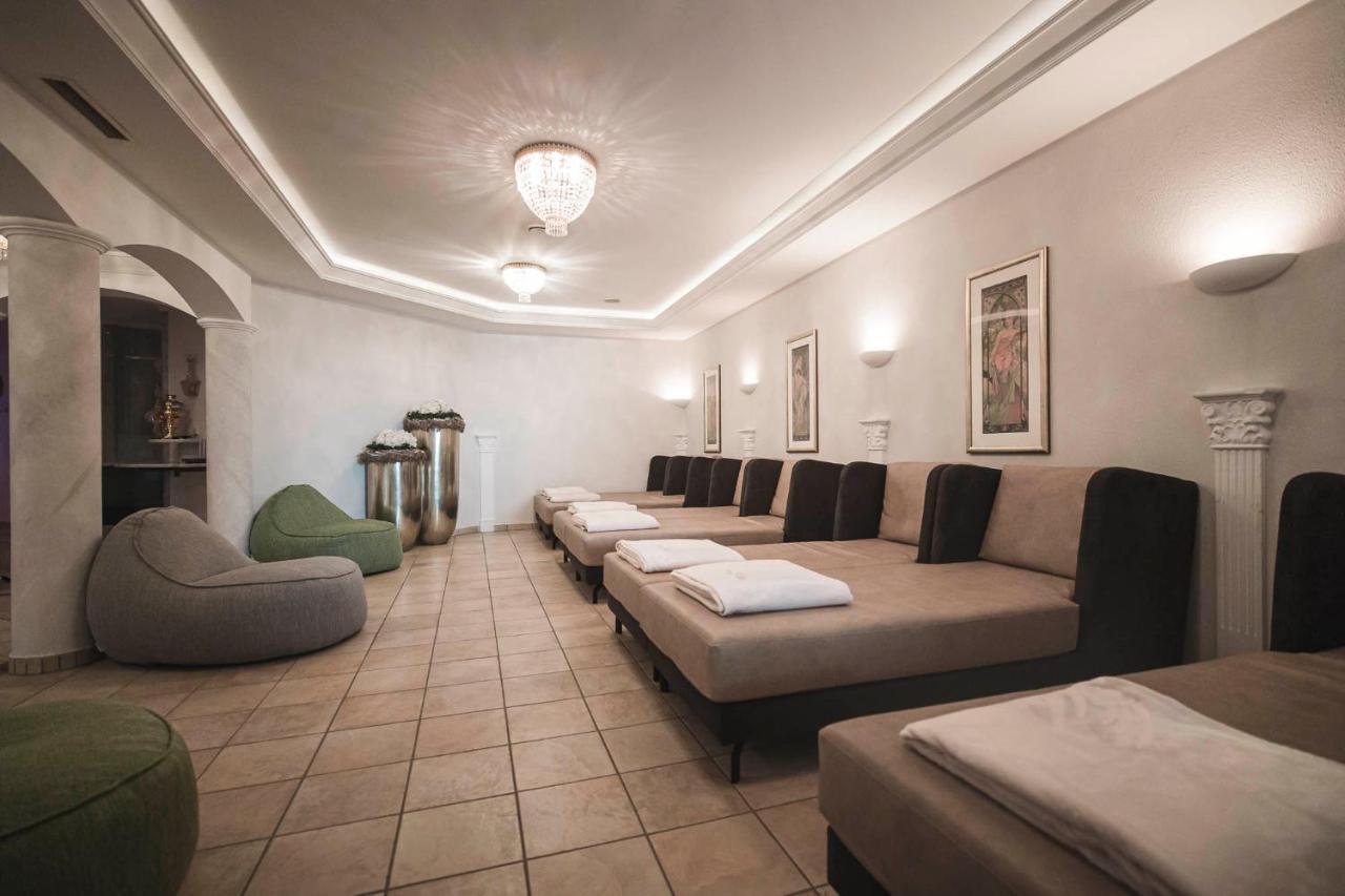 Majestic - Unique Spa Resort Brunico Esterno foto