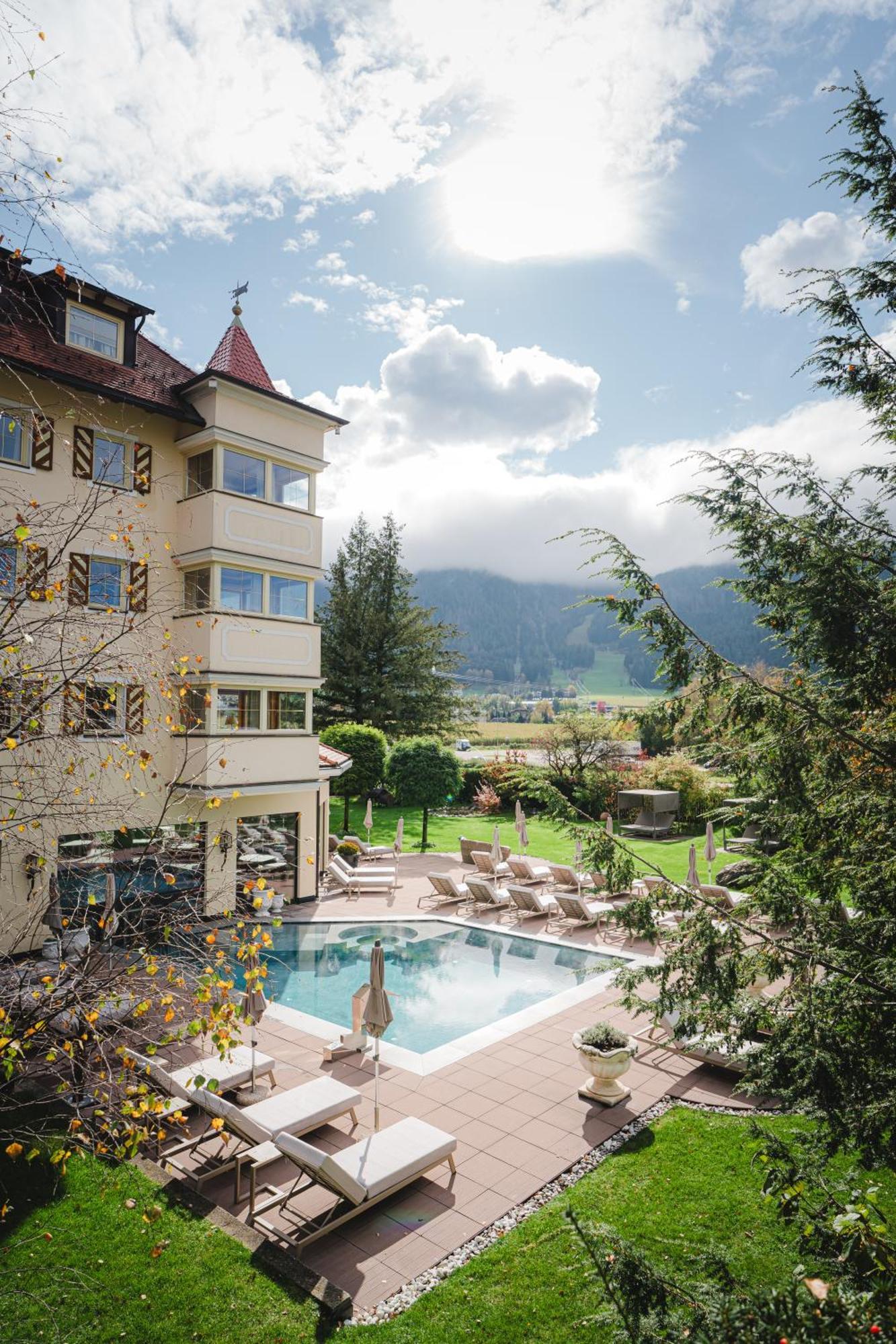 Majestic - Unique Spa Resort Brunico Esterno foto