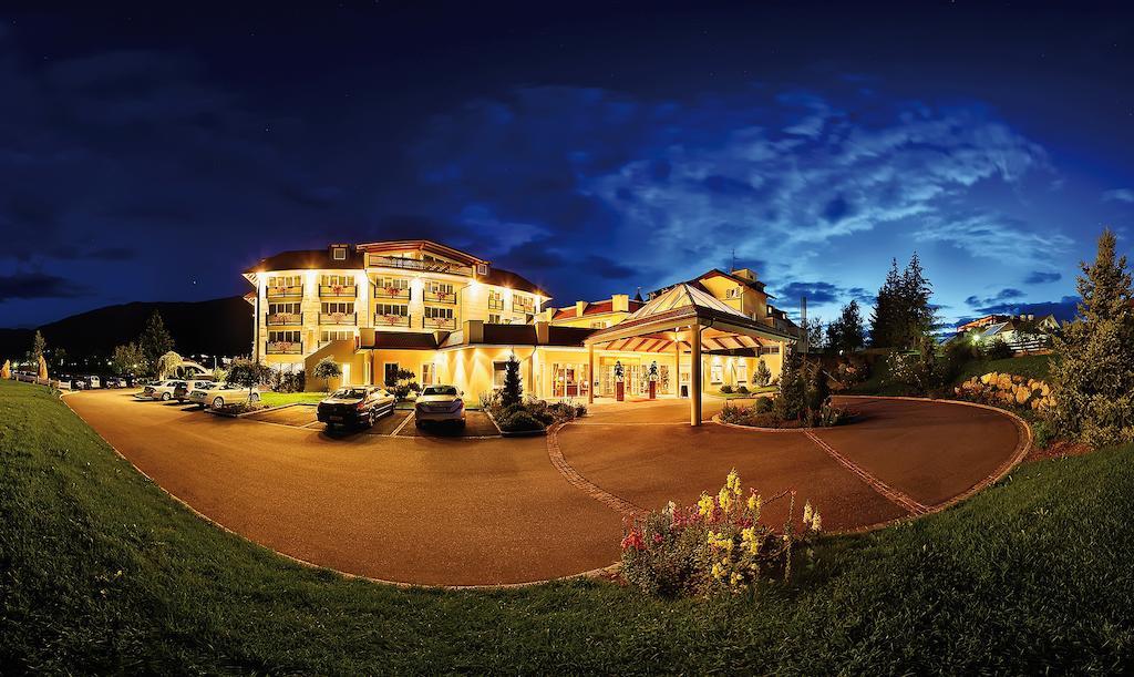 Majestic - Unique Spa Resort Brunico Esterno foto